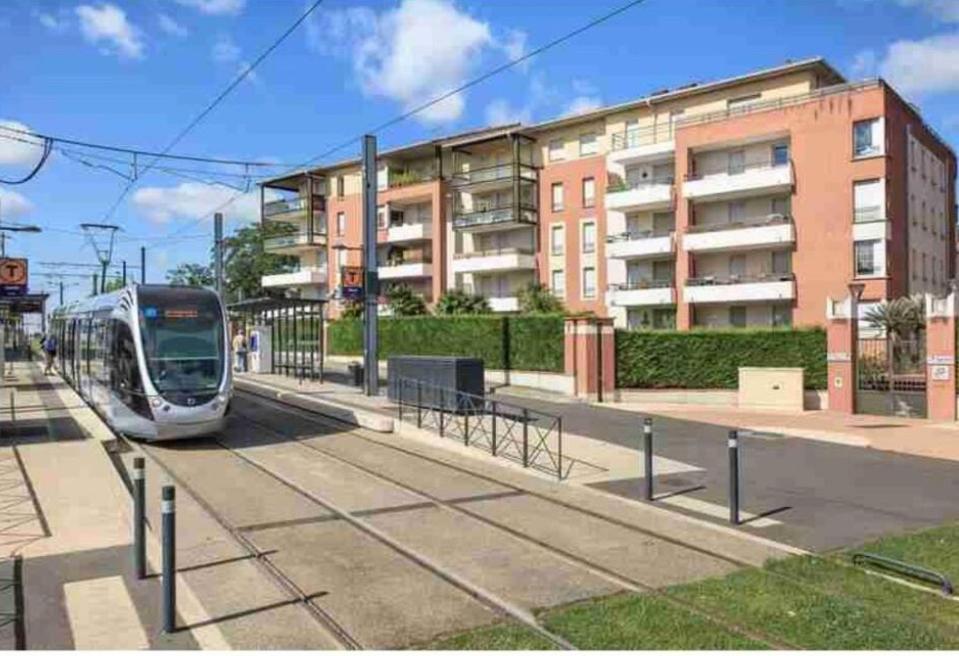 L Oasis Studio Proche Hopital Et Aeroport Piscine Parking &Netflix Toulouse Exterior foto